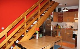 Sunny Two-Story Apartment Kyje